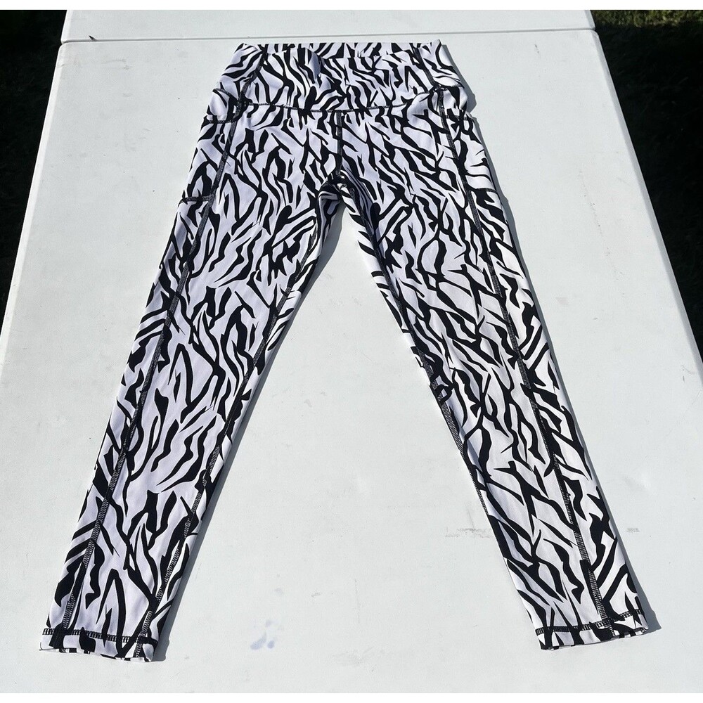 ZYIA ACTIVE SAFARI BLACK AND WHITE ZEBRA LEGGINGS SIZE 6-8 - Picture 9 of 9